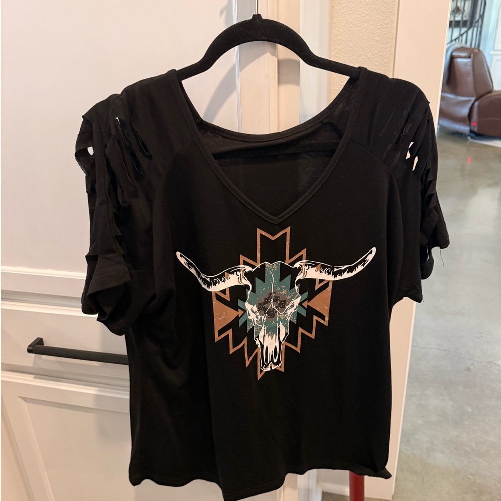 Black Graphic Bull Skull Cutout Sleeve Women's Top